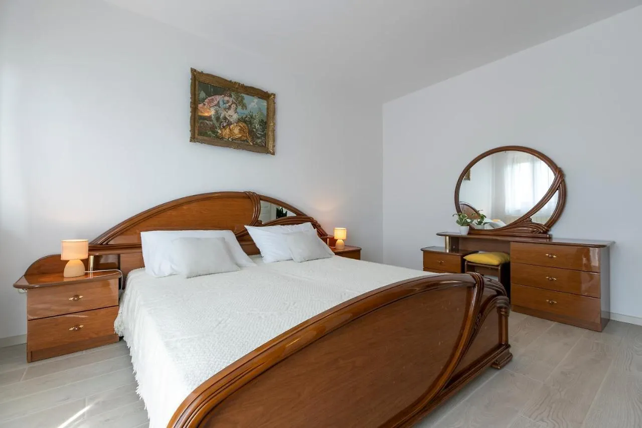 Holiday Home Marina Rakotule Croatia